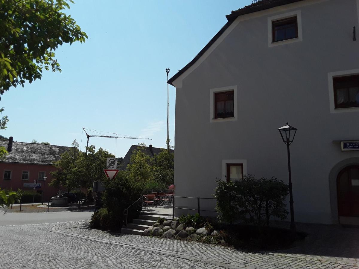 Gaststaette Liebl Hotel Wiesent Bagian luar foto
