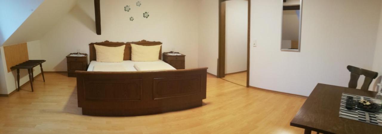 Gaststaette Liebl Hotel Wiesent Bagian luar foto