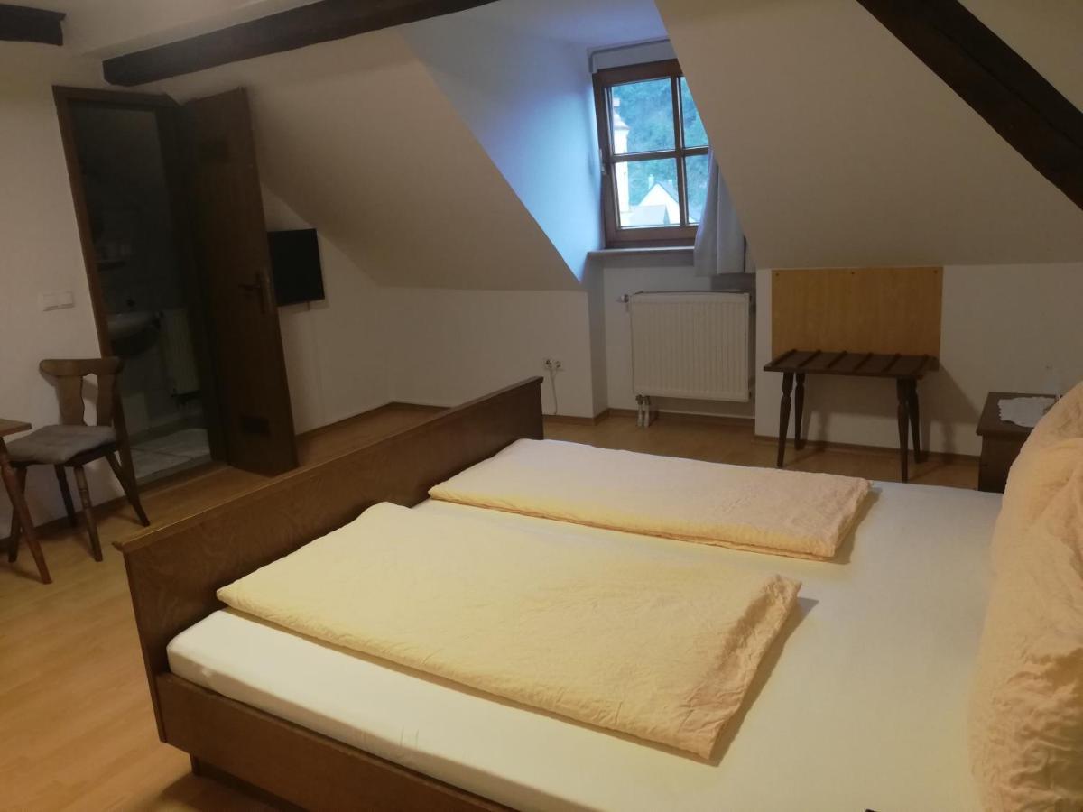 Gaststaette Liebl Hotel Wiesent Bagian luar foto