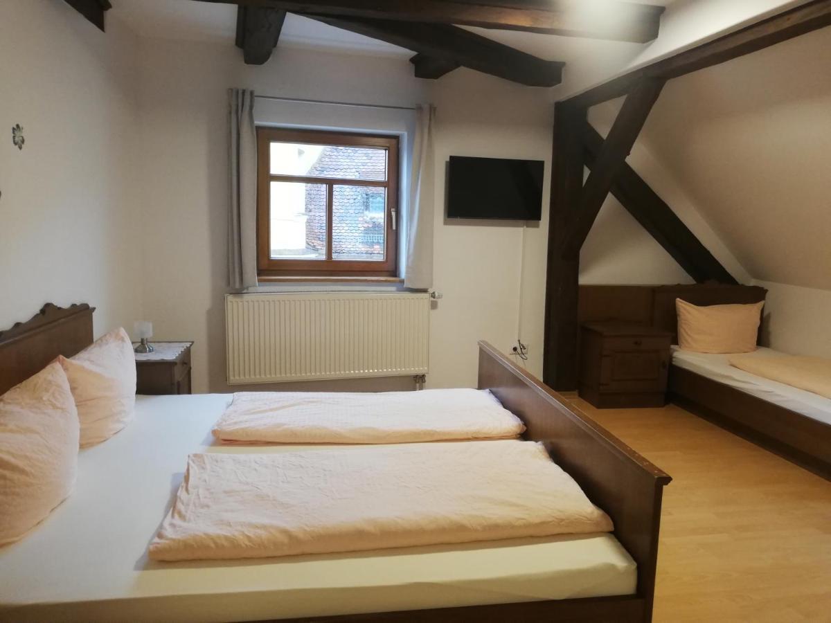 Gaststaette Liebl Hotel Wiesent Bagian luar foto
